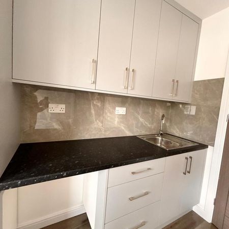 Studio to rent - Photo 4