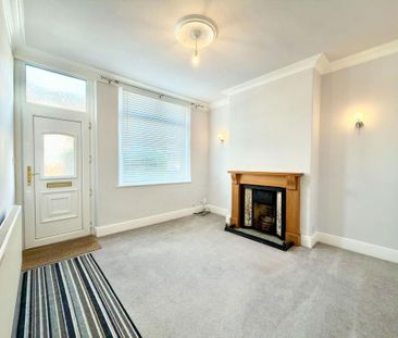 2 bedroom terraced house to rent - Photo 3