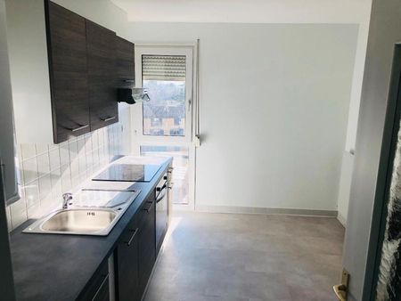 Location Appartement 2 pièces 52m² MACON 71000 - Photo 4