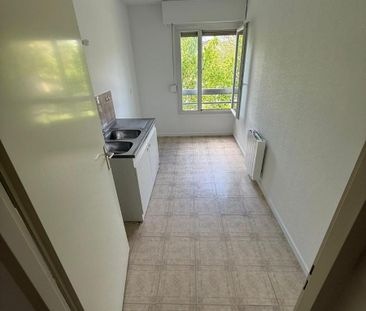 Location Appartement 3 pièces 65m² DECINES CHARPIEU 69150 - Photo 5