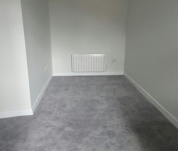 Flat to rent on - Photo 4