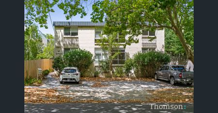 Superb tree lined street and close to public transport and shops - Photo 3
