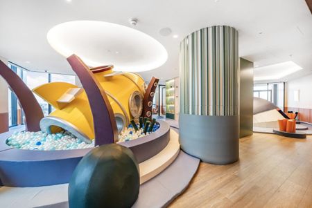 Nine Elms Lane, London SW8 - Photo 2