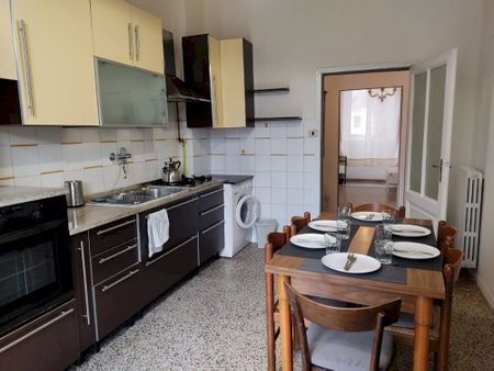 Private room in Via del Bronzino - Photo 3