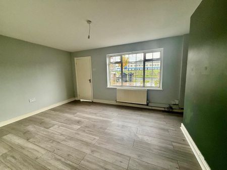 2 bedroom semi-detached house to rent - Photo 4