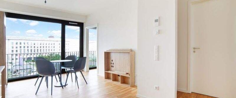 MÖBEL OPTIONAL! Helle 2 Zimmer Wohnung mit ca. 40m², EBK und Balkon in Mitte! - Photo 1