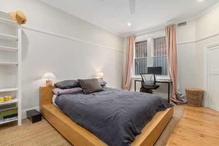 Coastal Art Deco Garden Apartment - Photo 2