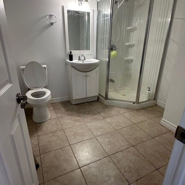 For Lease - 44 Palomino Drive Unit# Bsmt, Richmond Hill, Ontario - Photo 1