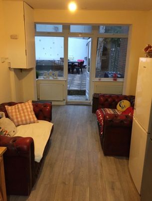 5 Bed Terraced House, Glenwood Road, N15 - Photo 1