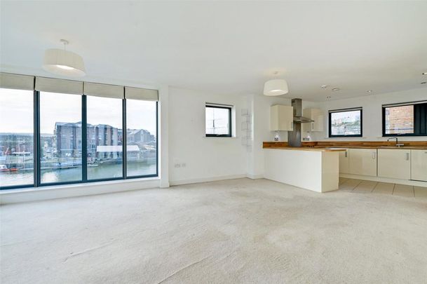 2 bedroom duplex to rent - Photo 1