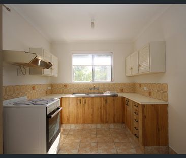 24 Edgar Street, Eastern Heights, Qld 4305 - Photo 3