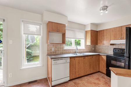 For Lease - 1701 BLOHM Drive Unit# 10, Hunt Club - South Keys and Area, Ontario - Photo 4