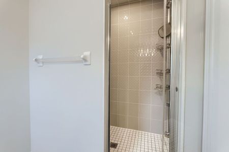 For Lease - 12 Rapids Lane, Hamilton, Ontario - Photo 2