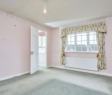 4 bedroom detached house to rent - Photo 4