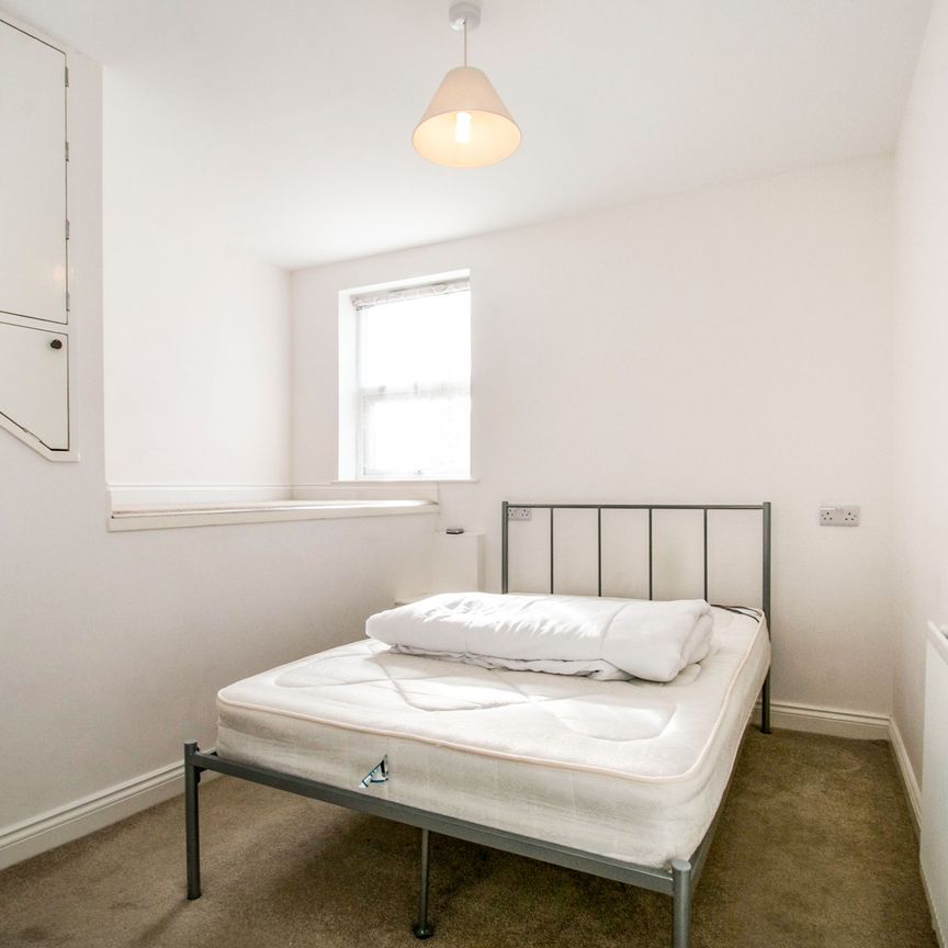 2 bedroom apartment to rent St Michaels Road, Bournemouth - Photo 1