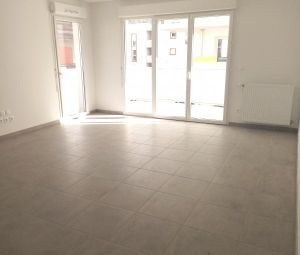 Location Appartement à ST EGREVE - Photo 6