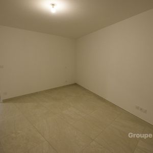 T3 Parking - Climatisation - Cuisine équipée, - Photo 2