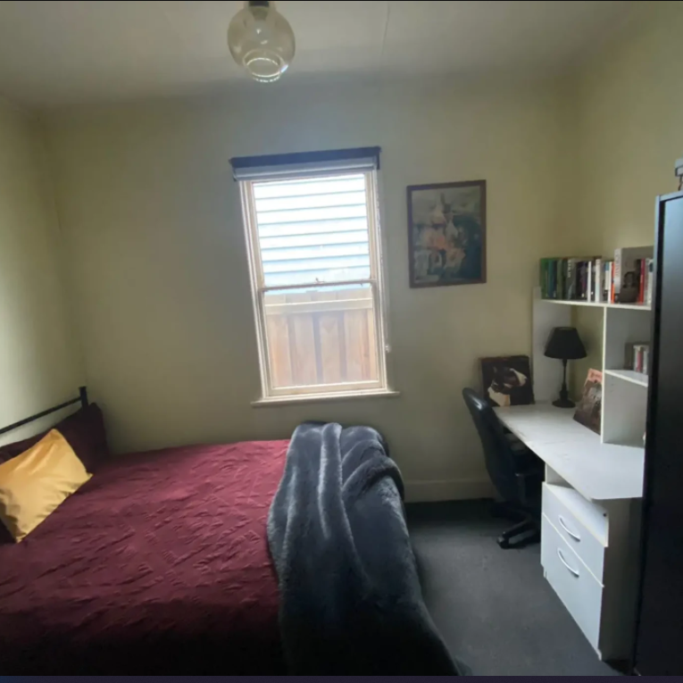 3-bedroom shared house, Wellington Street - Photo 1