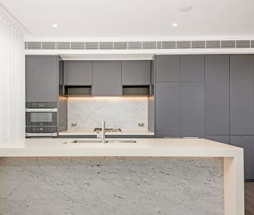Executive Living I Stunning View I Concierge Service I Extra Study - Photo 3