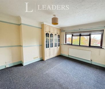 3 bedroom house to rent Douglas Road, Clacton-On-Sea, CO15 - Photo 5