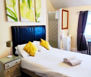 Room in a Shared House, Grand Parade, BN2 - Photo 3