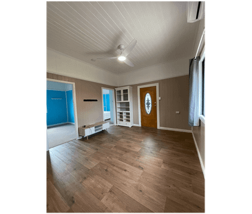 Charming Character Home – Fully Furnished & Ready to Move In - Photo 1