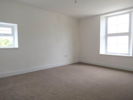 4 bedroom semi-detached house to rent - Photo 5