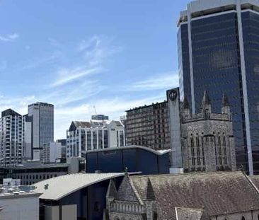 Central City Apartment - Furnished - Photo 5