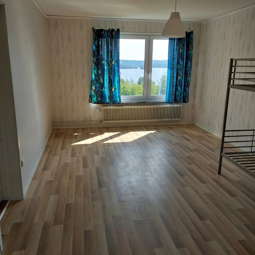 Skogshöjdsvägen 1 - Foto 1