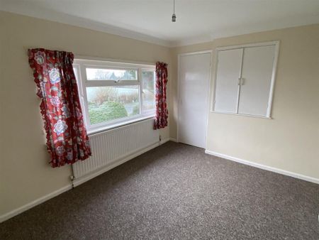 3 bedroom detached house to rent - Photo 4