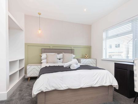Luxury New Double En-Suite Rooms - Photo 5