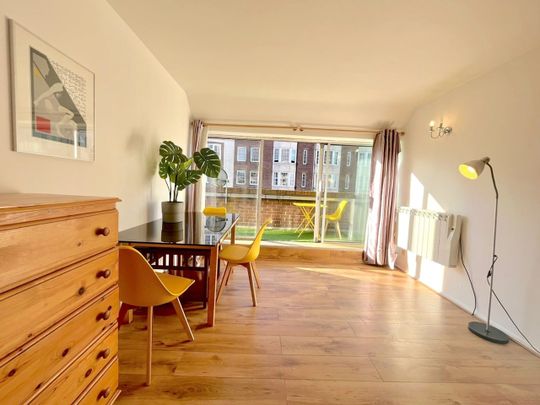 Room in a Shared Flat, Consort House, W2 - Photo 1