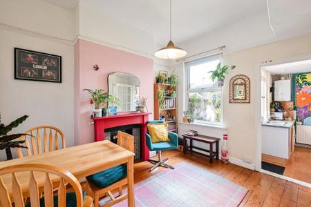 3 bedroom terraced house to rent - Photo 2