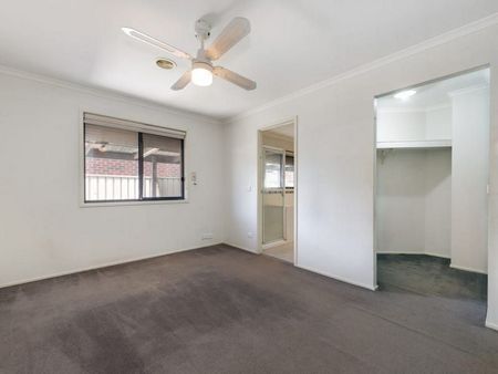 6 Sage Hills Place, CRAIGIEBURN - Photo 4