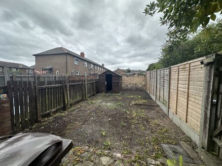 2 bed Terraced - To Let - Photo 3