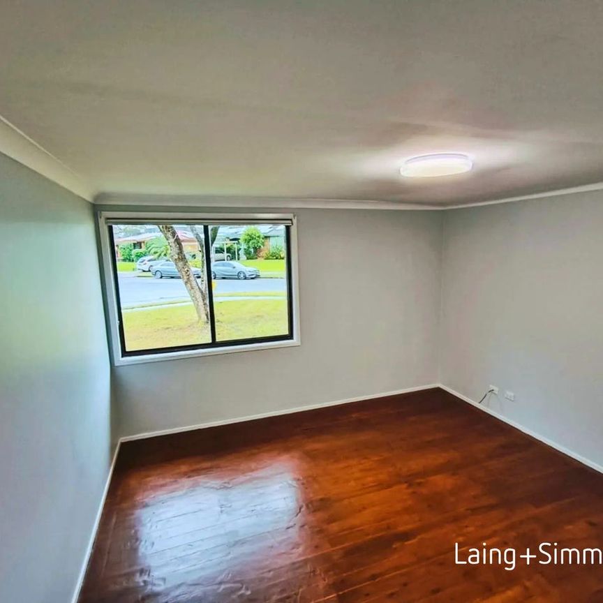 Well-presented three-bedroom home in a convenient location - Photo 1