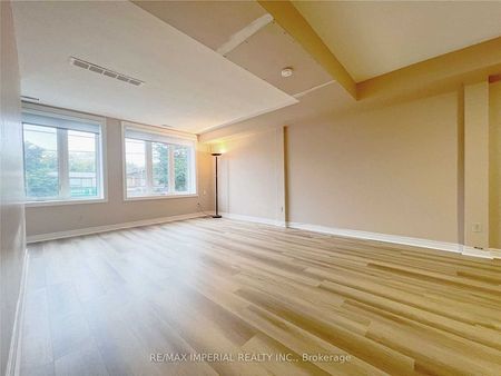 For Lease - 641A The Queensway N/A, Toronto, Ontario - Photo 3