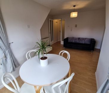 1 Bed Flat, Pursewardens Close, W13 - Photo 6