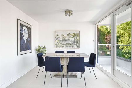 An immaculate two bedroom apartment with private balcony. - Photo 2