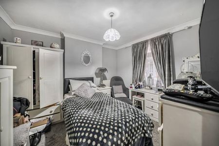 4 bedroom terraced house to rent - Photo 4