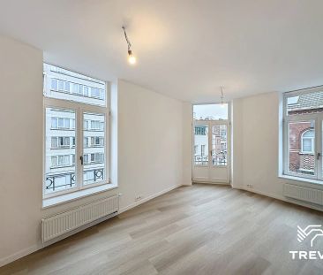 Volledig gerenoveerd appartement met 1 slaapkamer! - Foto 1
