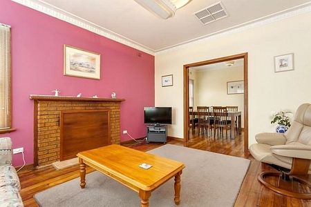 35 Fellows Street, Mitcham - Photo 4