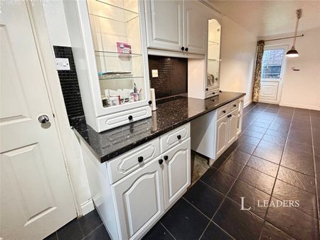 house to rent Greenham, Bretton, Peterborough, Cambridgeshire, PE3 - Photo 3