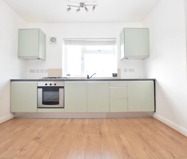 1 bedroom Flat To Let - Photo 4