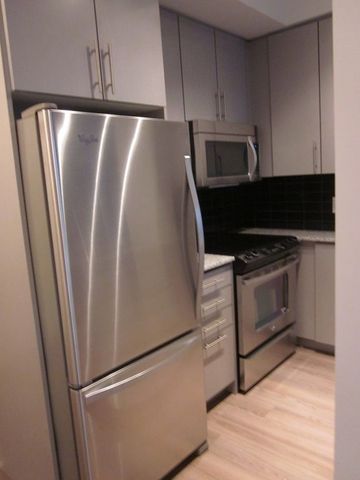 For Lease - 60 Berwick Avenue Unit# 415, Toronto, Ontario - Photo 3