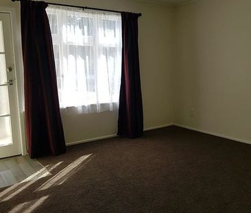 Kilbirnie Central Neat and Tidy 3brm - Photo 1