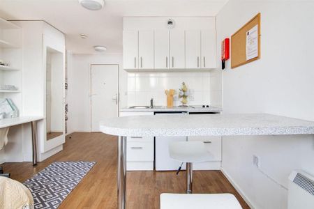 Studio to rent - Photo 2