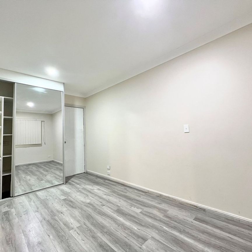 Modern Four Bedroom Home&excl;&excl;&excl; - Photo 1