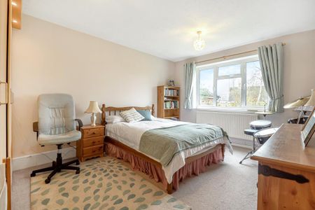 4 bedroom detached house to rent - Photo 4