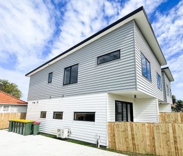 Near-New 3 Bedroom Townhouse in Mount Roskill - Photo 6